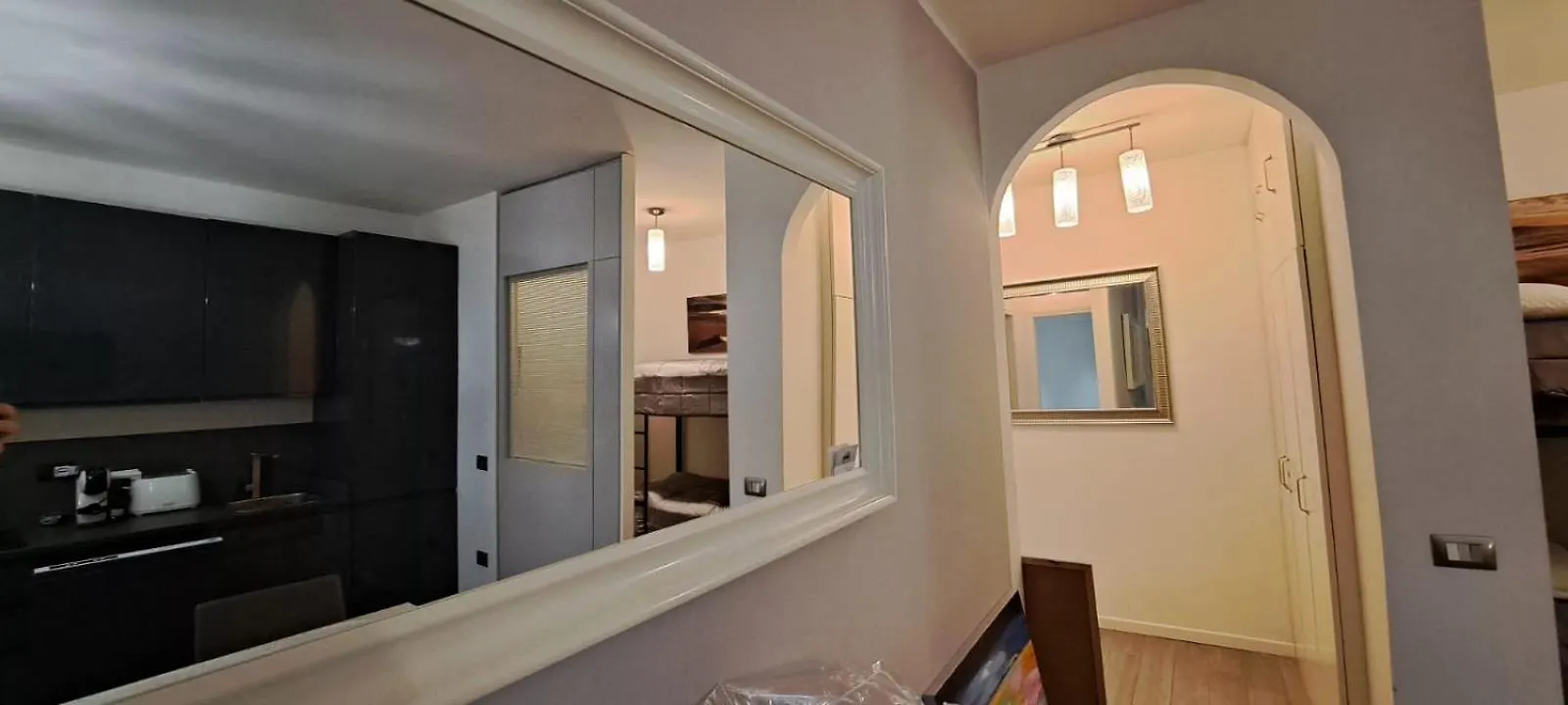 Marilyn Arpa Apartment Sirmione 0*,