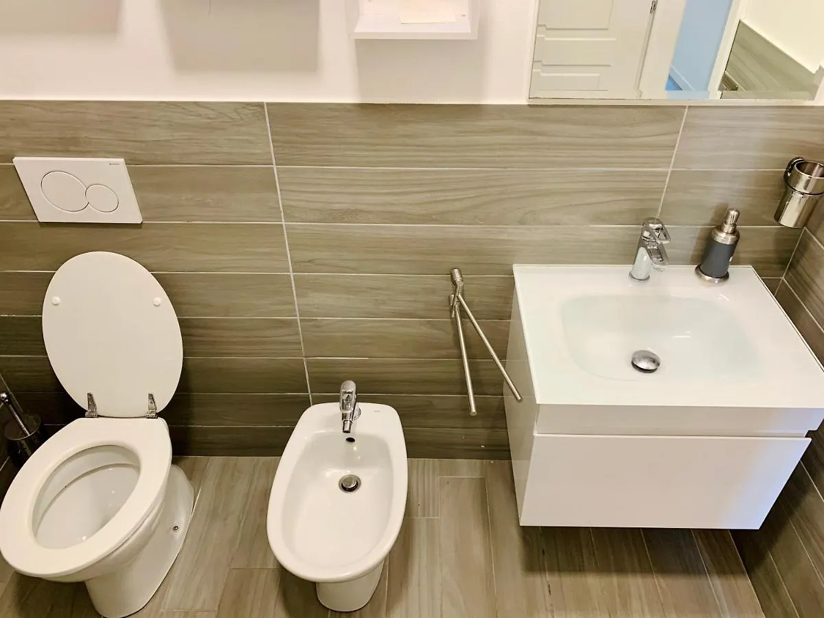 Marilyn Arpa Apartment Сирмионе Италия